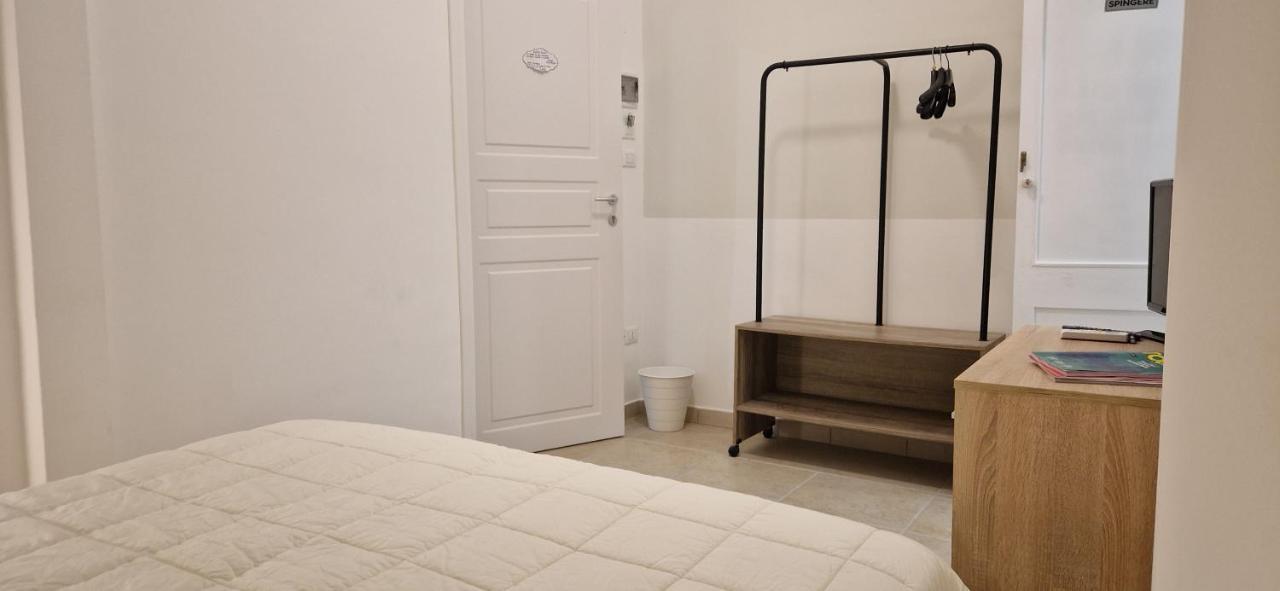 Diaz Rooms Лечче Экстерьер фото