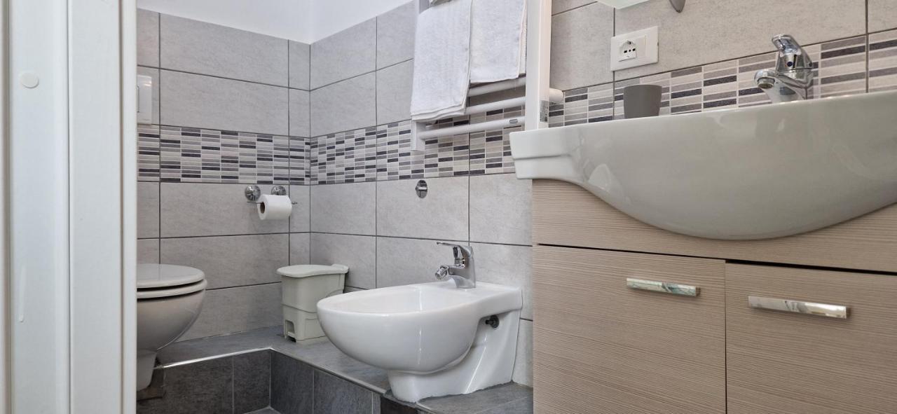 Diaz Rooms Лечче Экстерьер фото