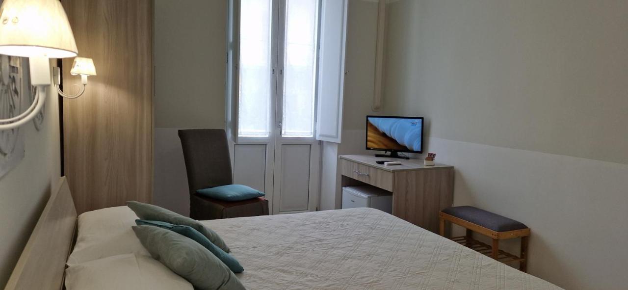 Diaz Rooms Лечче Экстерьер фото